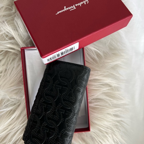 New w/o tag Authentic Salvatore Ferragamo Key Case - Picture 10 of 11